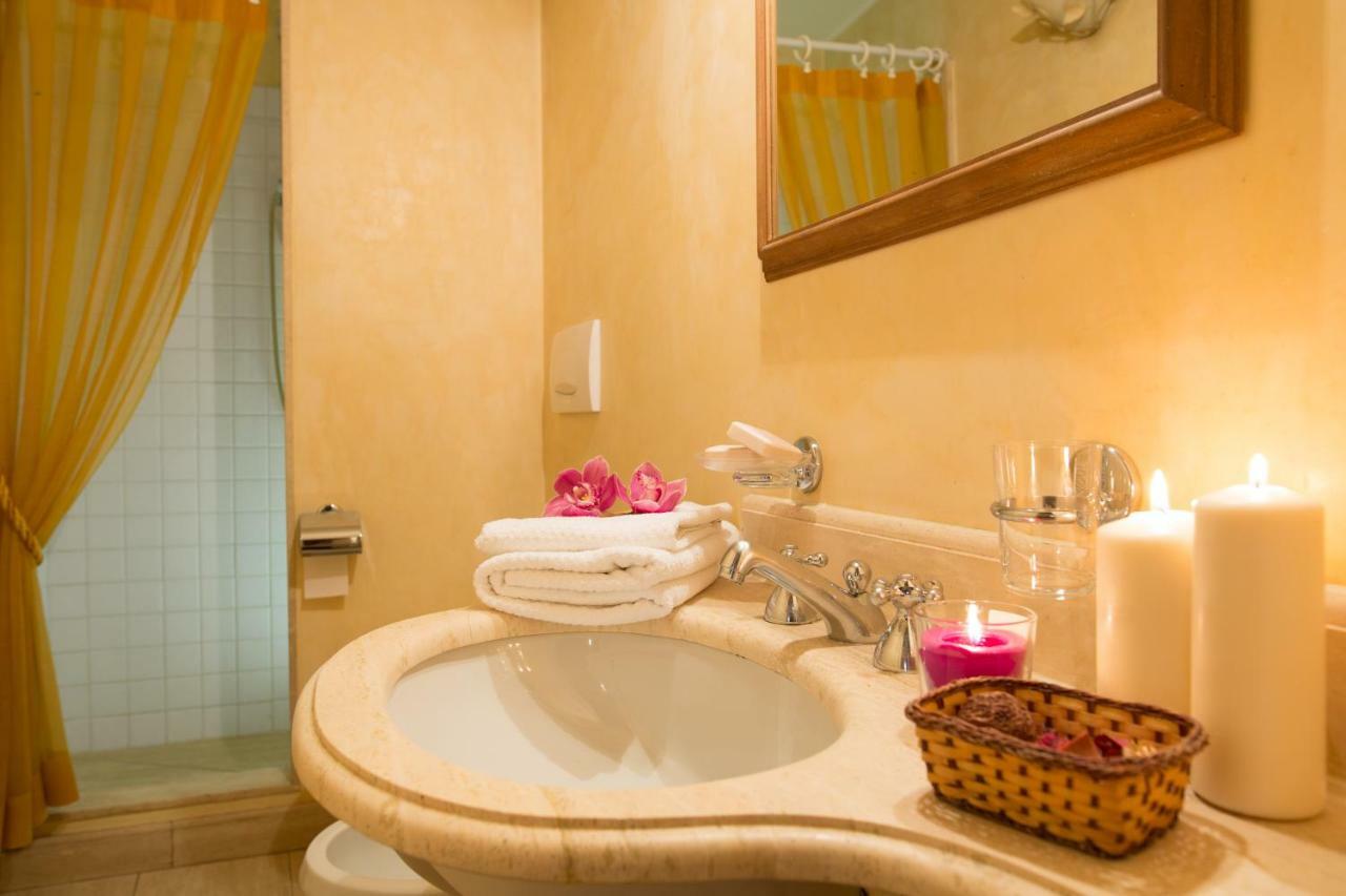 Family Palazzo Salviati Apartment Florence