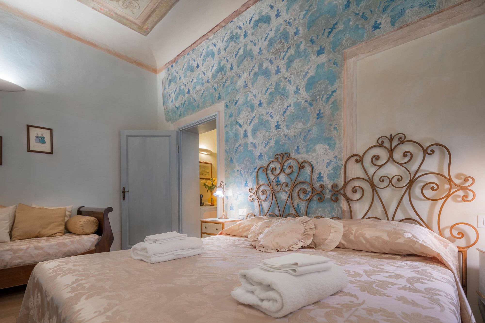 Guest house Novella House
