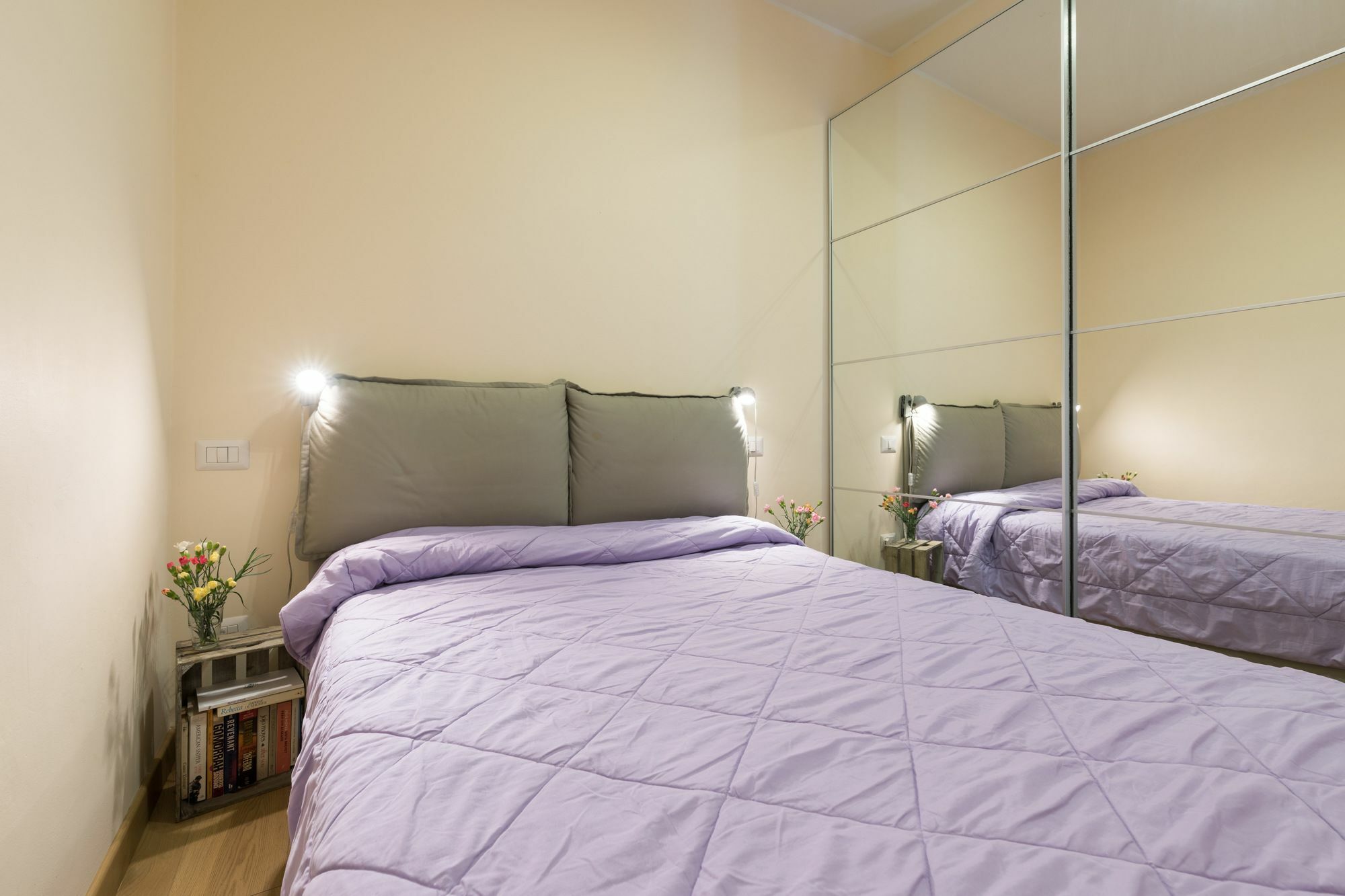 Apartment Roommo Borgo Florence