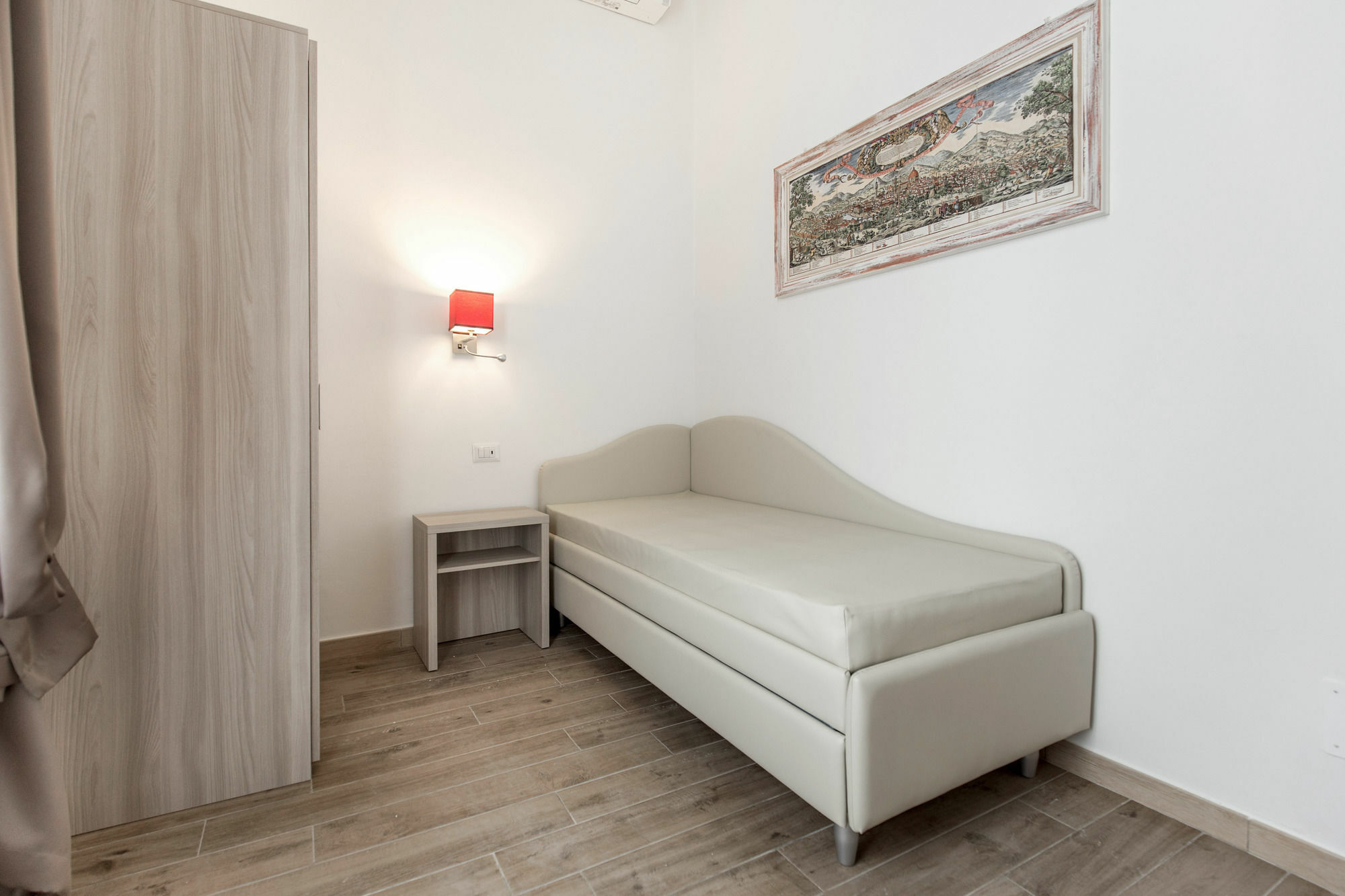 Apollo Guest house 3*