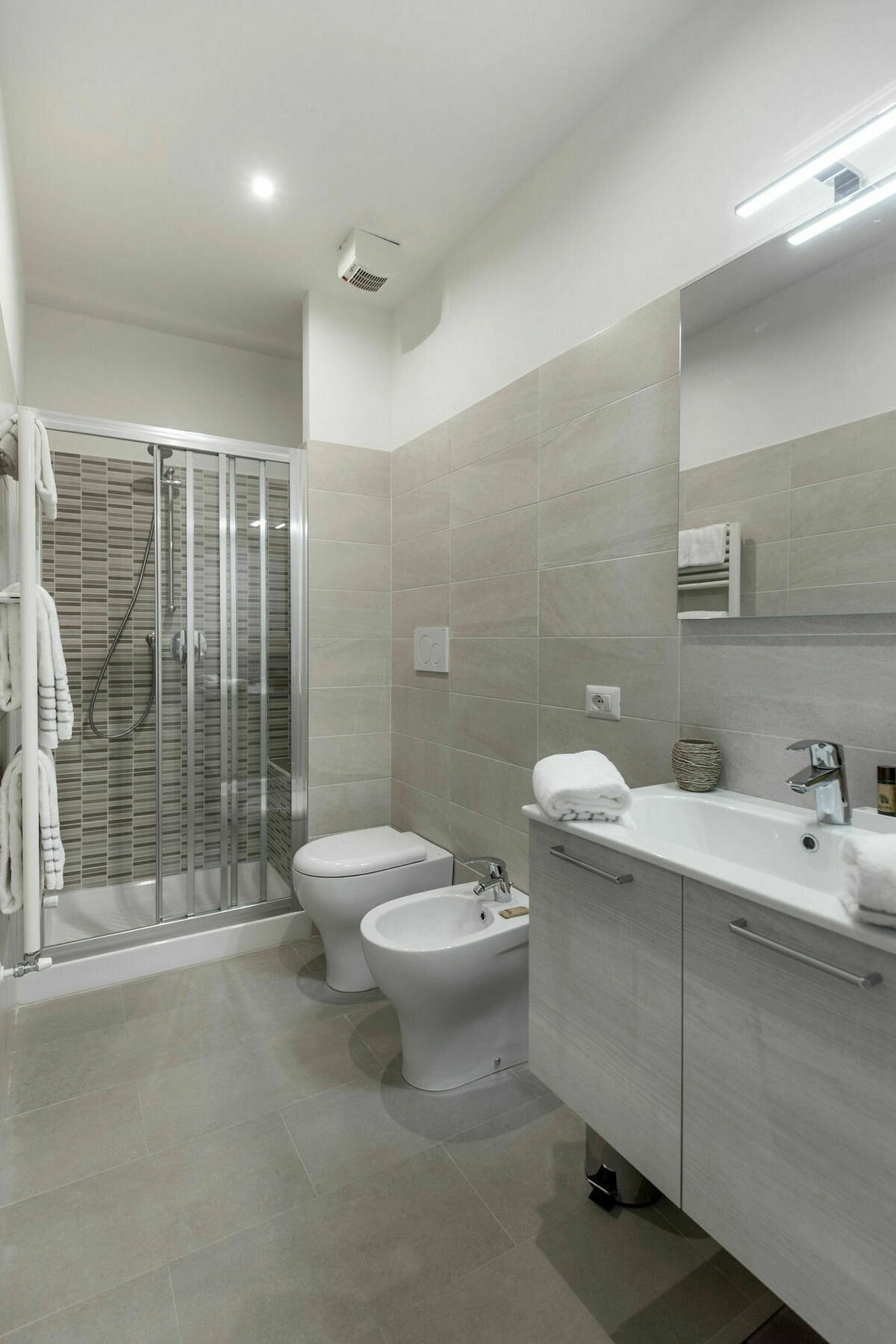Apollo Guest house