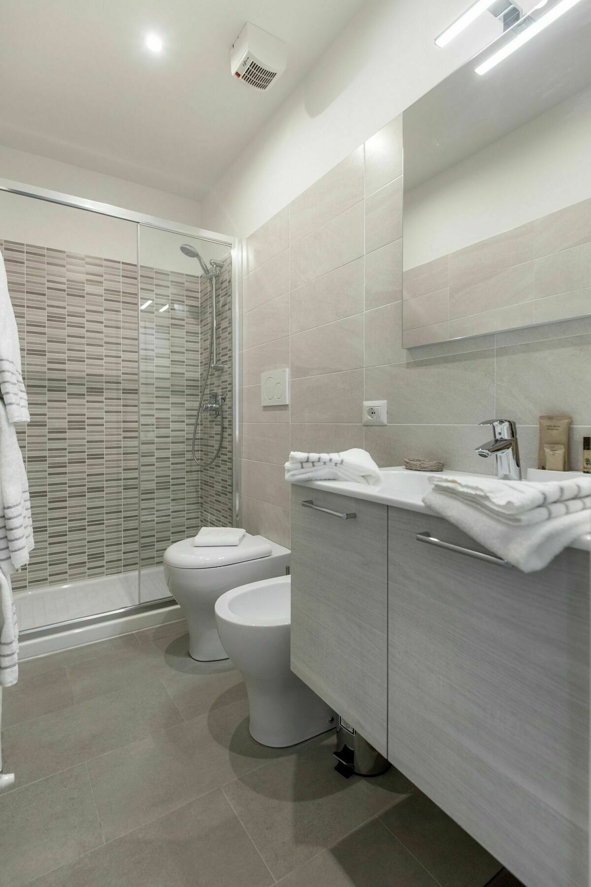 Apollo Guest house