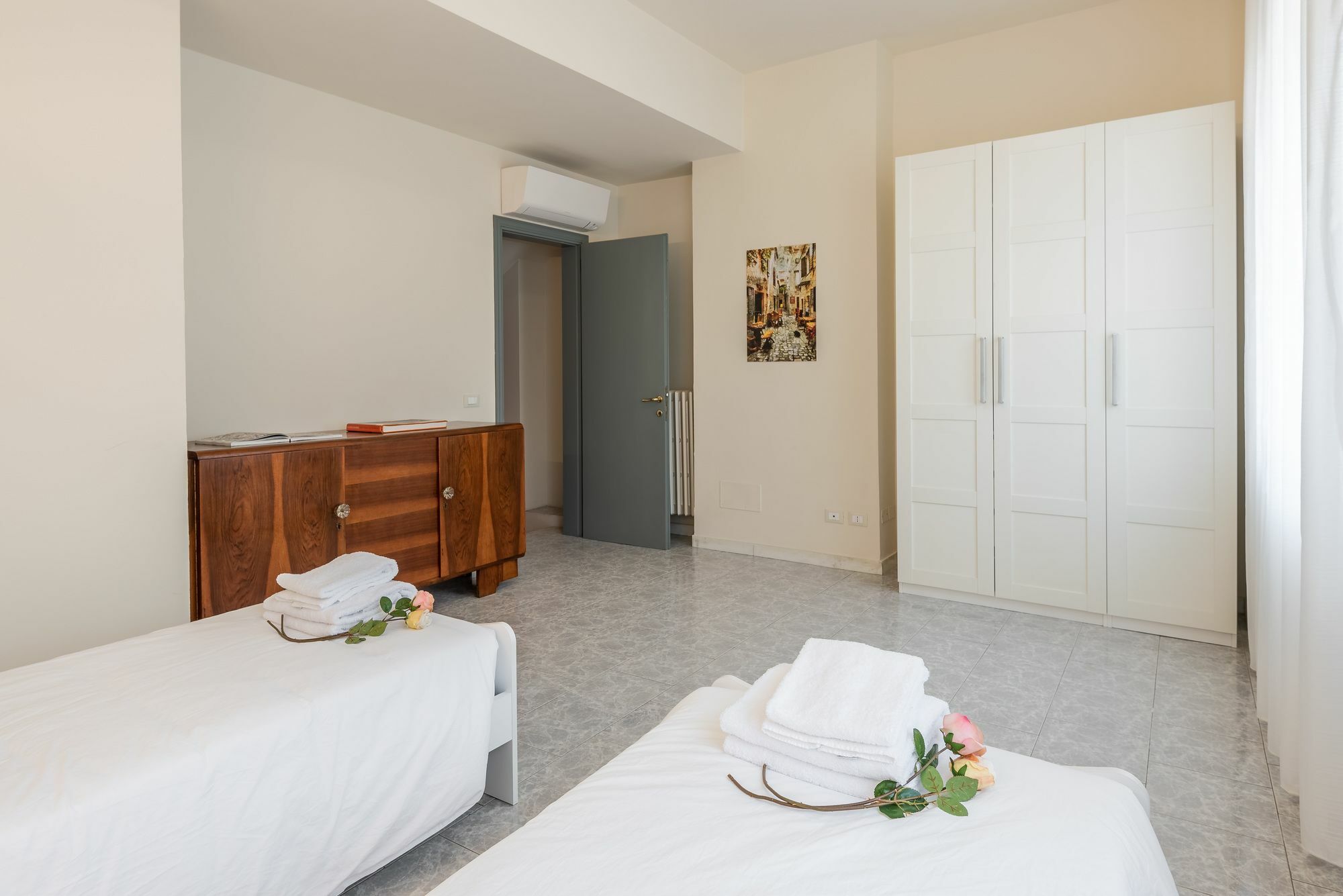 Ognissanti 3 Bedrooms Apartment *