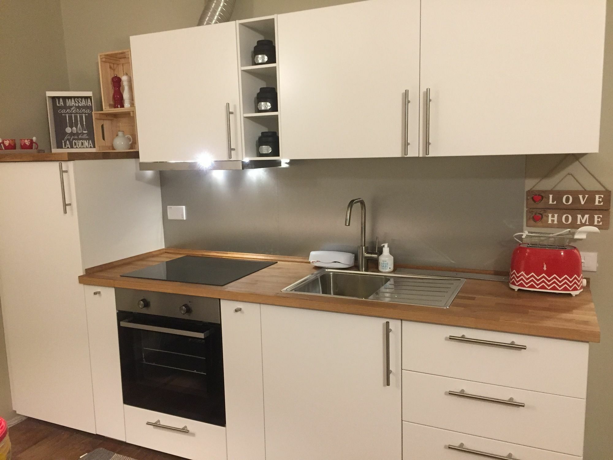 Leon Rosso Flat Apartment *