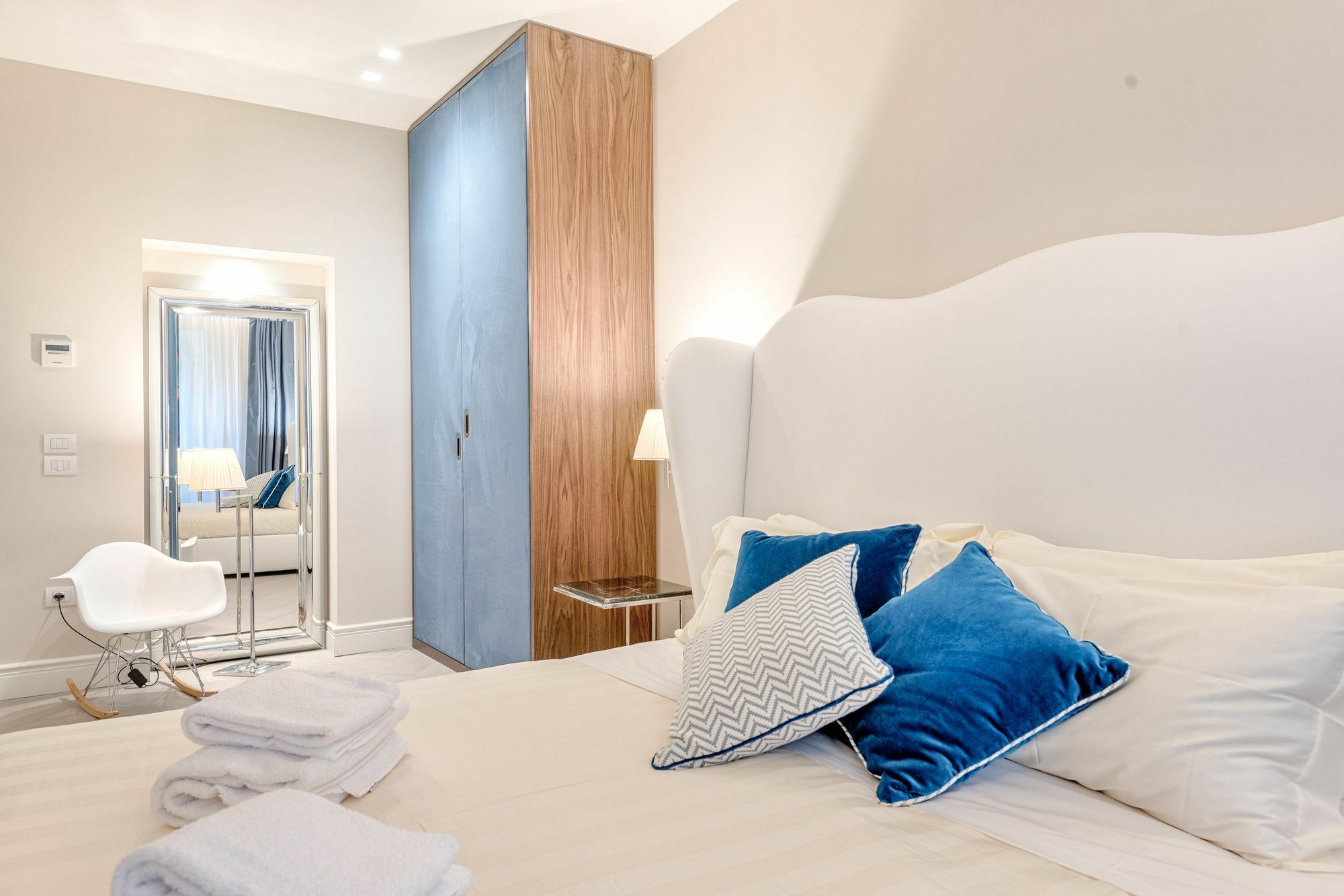 Luxury Blue River By Mmega * Florence