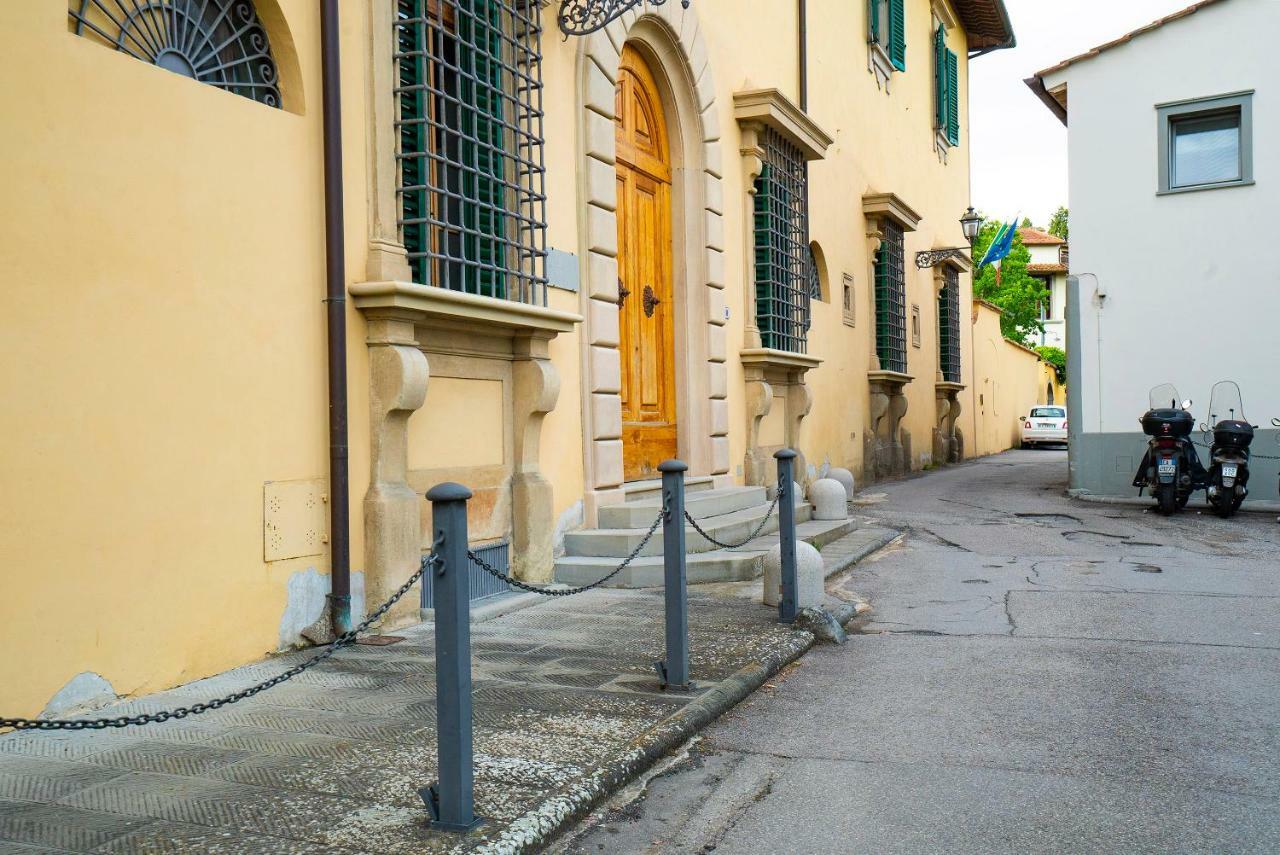 Bed & Breakfast Torre Dei Lari Residenza D'epoca Florence