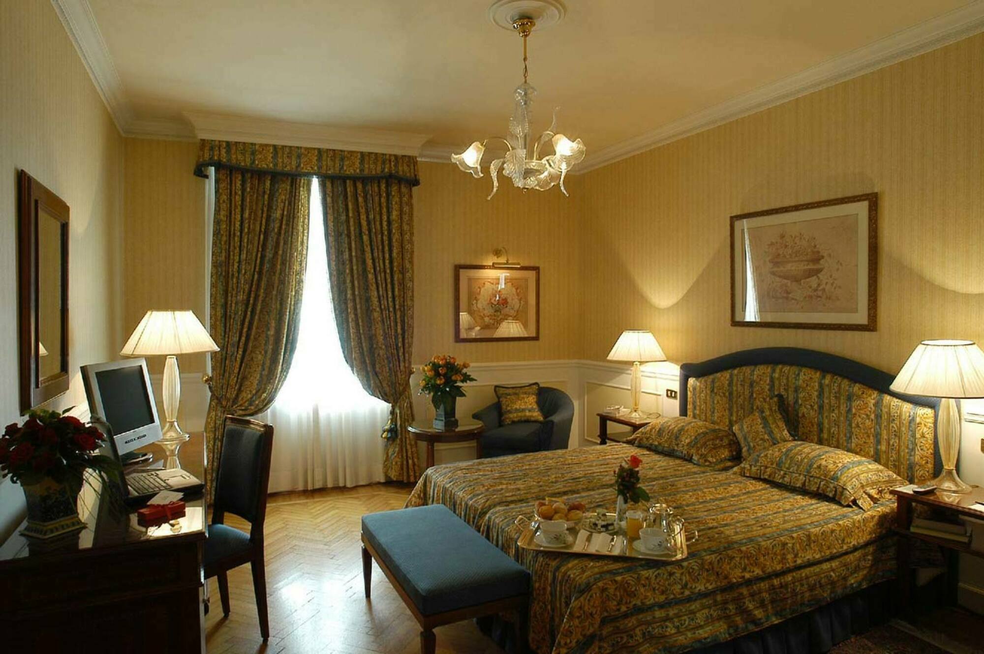 Plaza Lucchesi Hotel