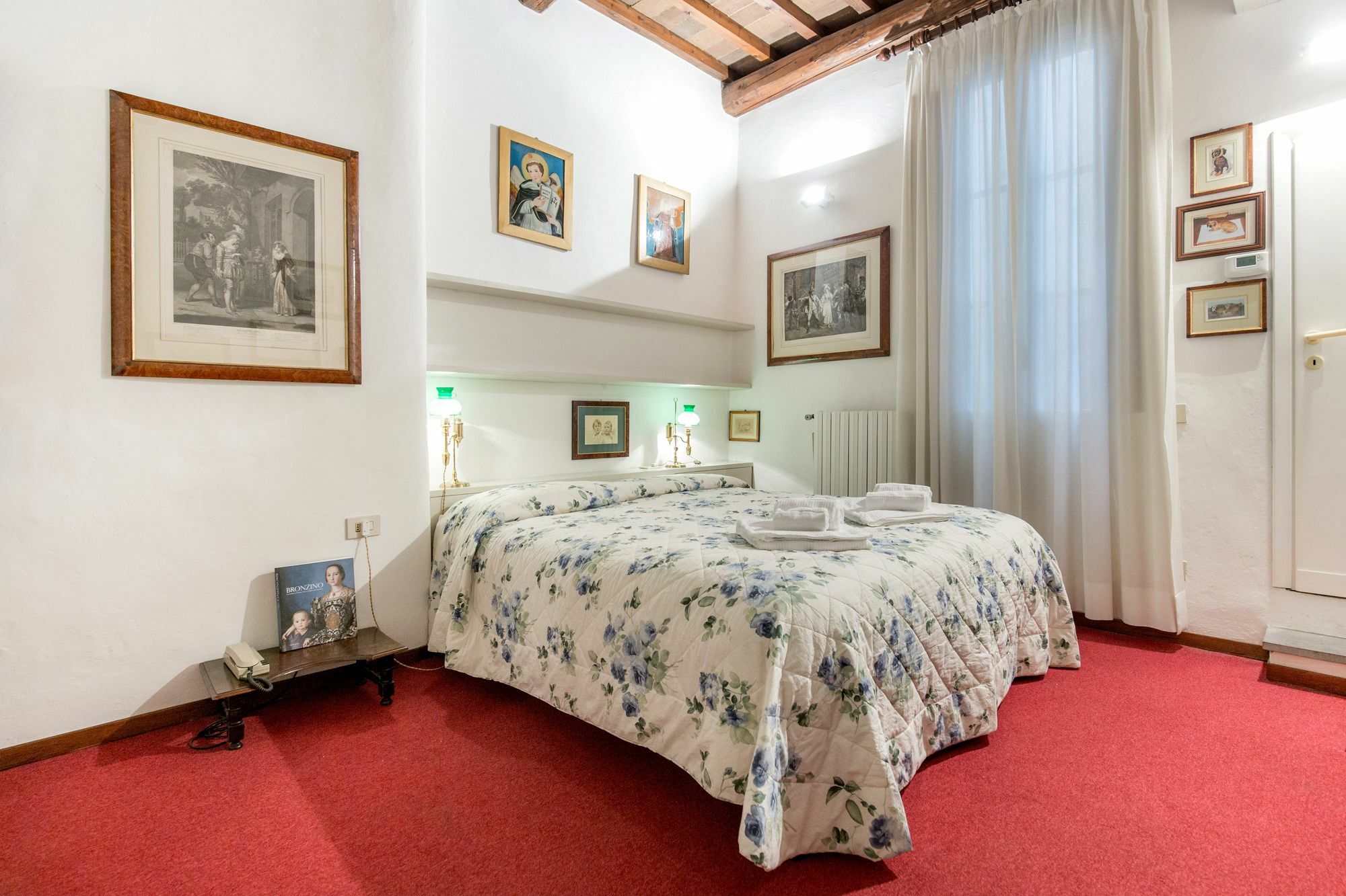 Bb Charme - Ponte Vecchio Apartment Florence