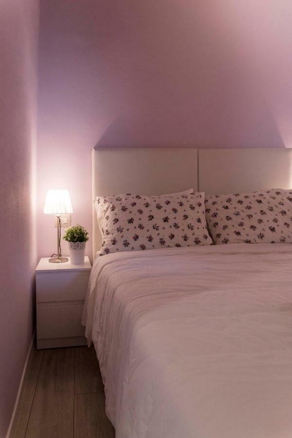 Vasari - Near Smn Station Apartment
