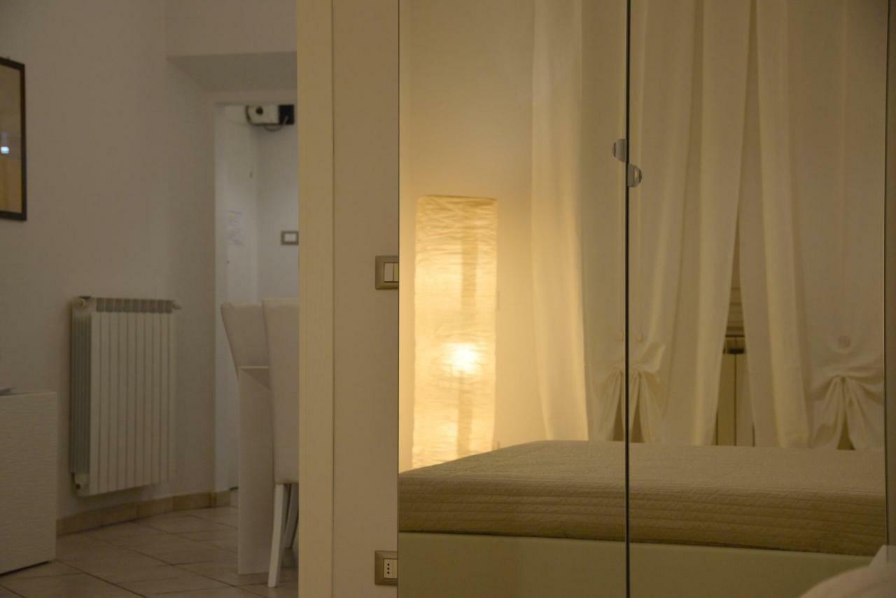 Apartment Caporali Palace Orsini Florence
