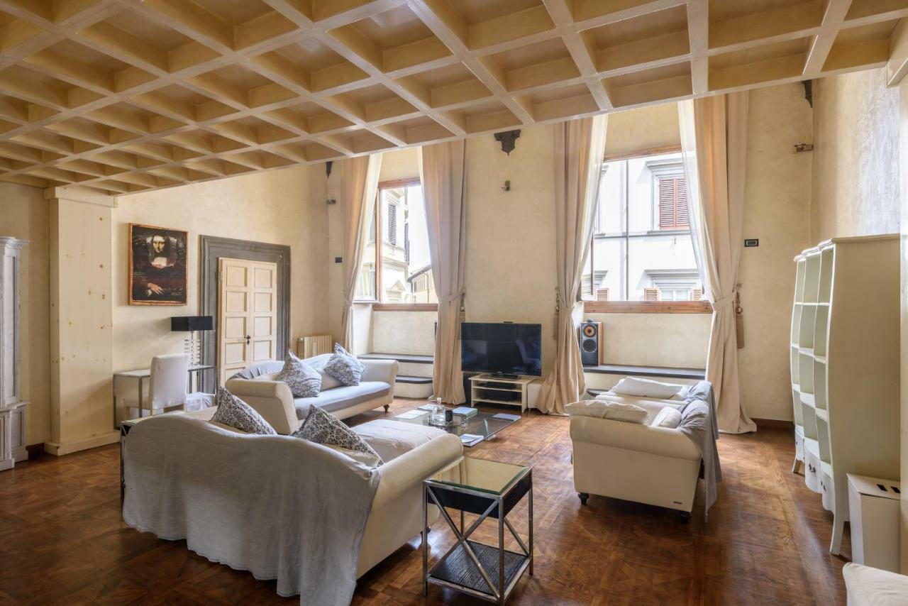 Mozart Palace Regal Apartment