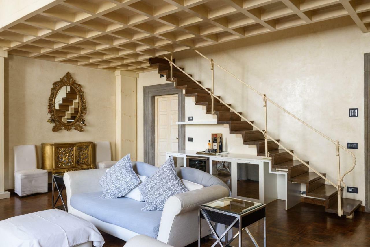 Apartment Mozart Palace Regal Florence