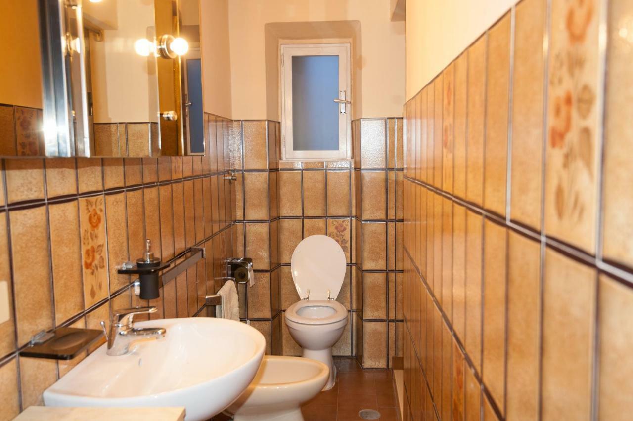 Apartment Gioberti Flat 5 Minuiti Dal Centro Con Parcheggio *
