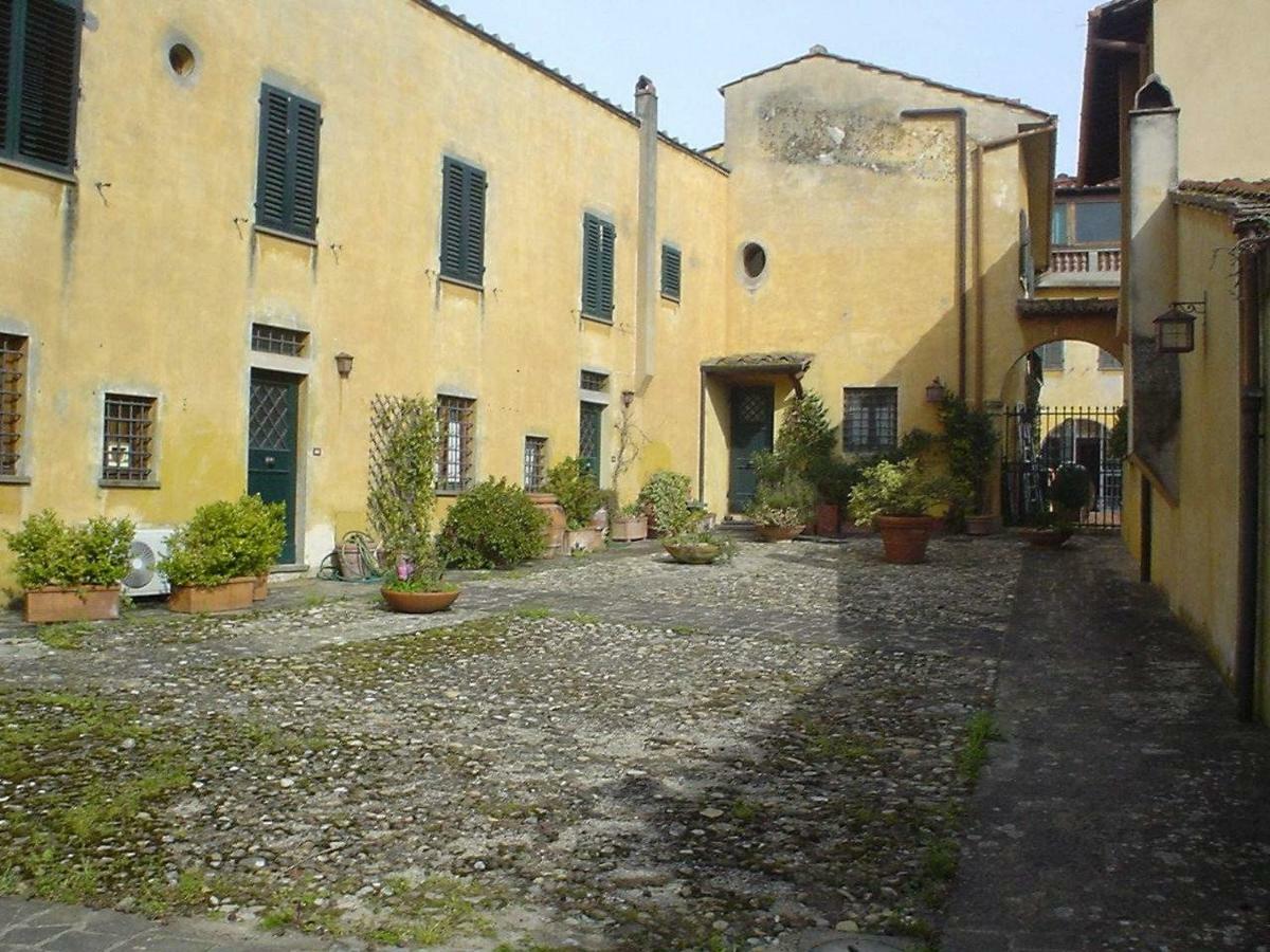 Simone 7 Apartment