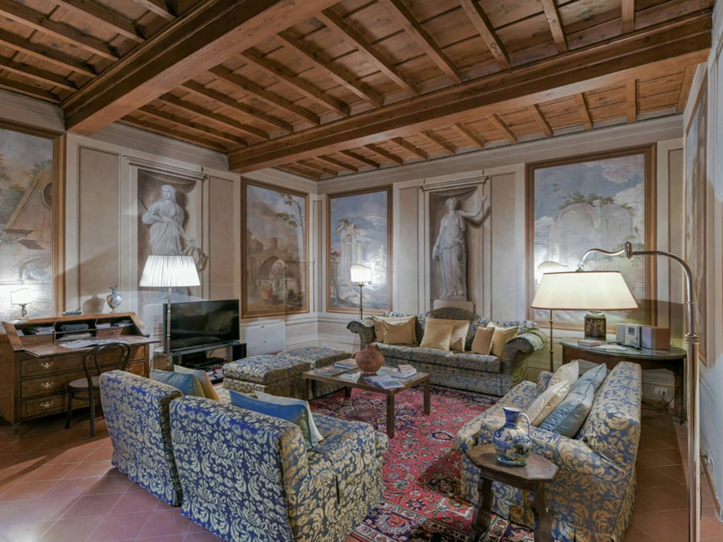 Donatello - Elegante E Spazioso A Pochi Minuti Dalla Stazione Apartment
