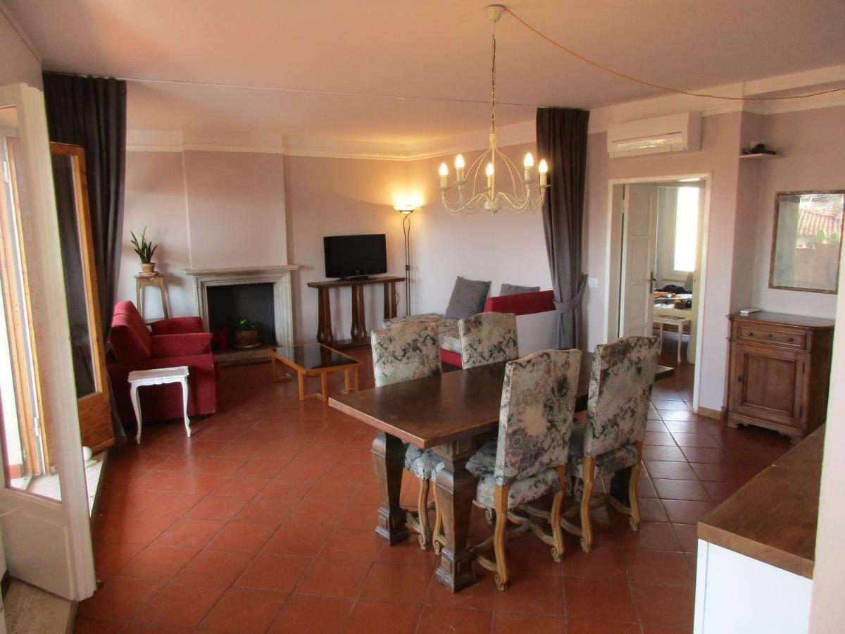 Torre Lambertesca Apartment *