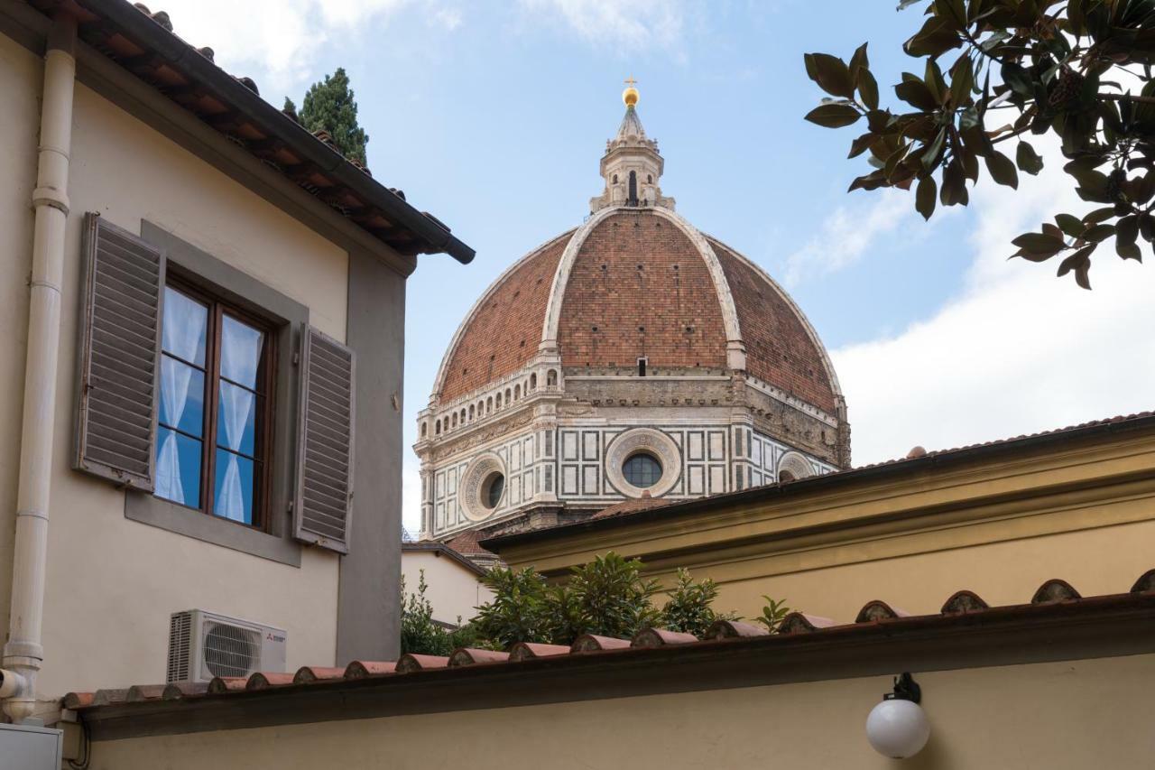 La Gabbia Del Grillo & Florence