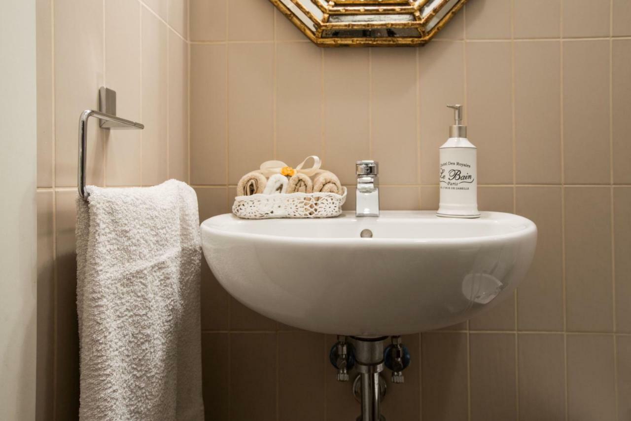 Charming Cavour Heart Of Apartment Florence