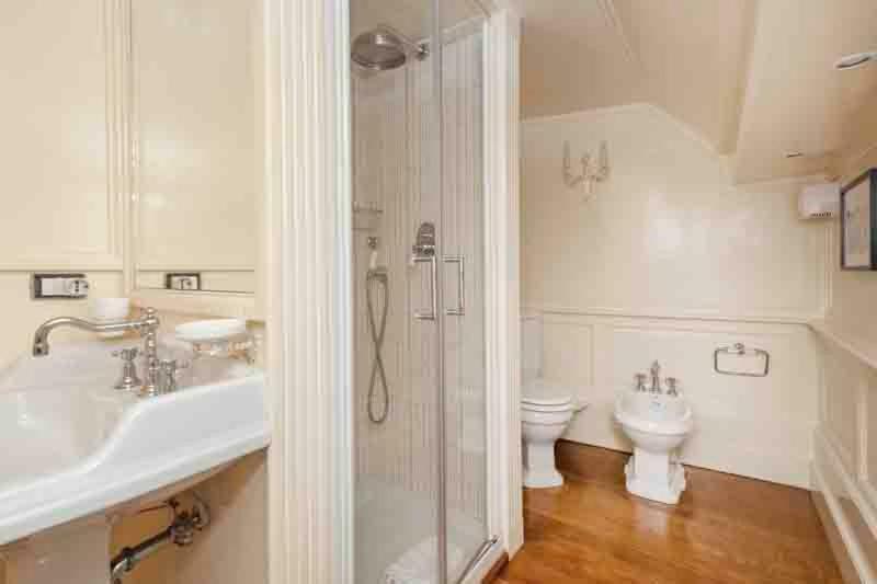 Luxury Apartment