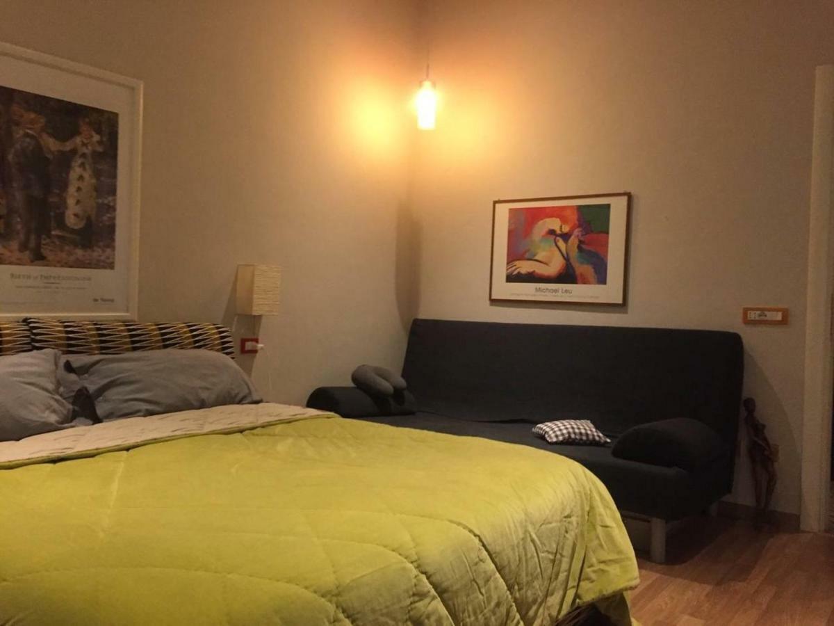 White Guest house *