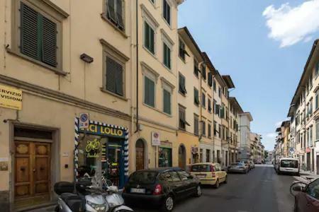 Classic Style In Center Florence