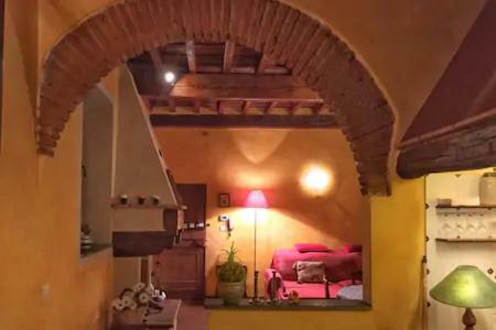 Real Rustic Tuscany Style In Center Appartement
