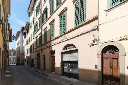 Real Rustic Tuscany Style In Center Appartement