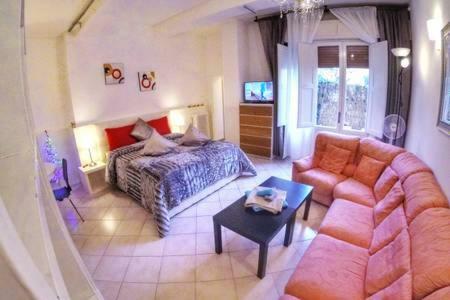 Apartment Borgo Ognissanti And Charming Location Florence