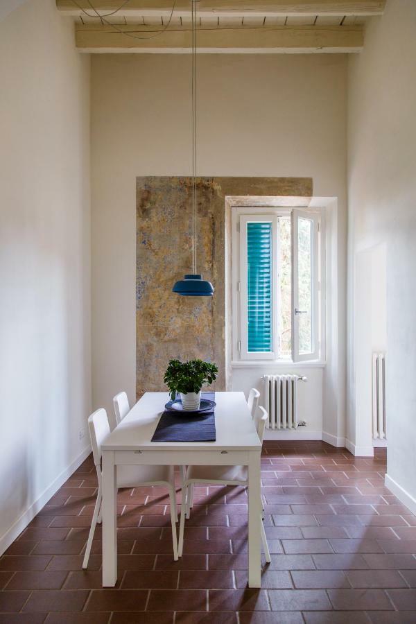 Ee Luxury * Florence
