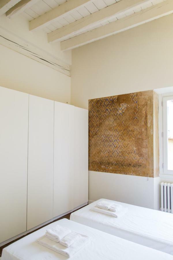 Ee Luxury Apartment