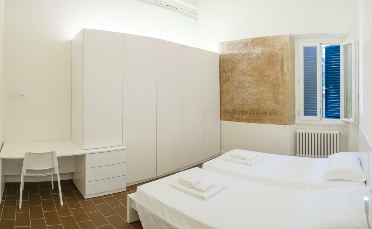 Ee Luxury Florence