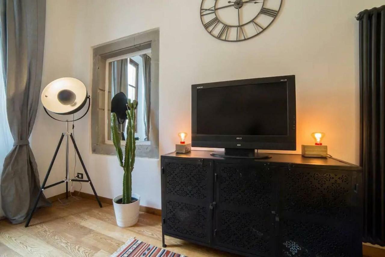 Step To Duomo And The Sights From Refurbished Appartement