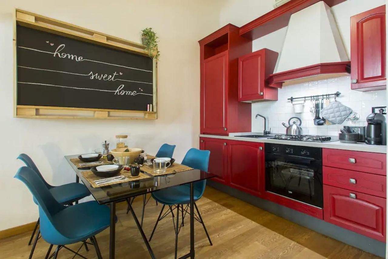 Step To Duomo And The Sights From Refurbished Appartement Florence