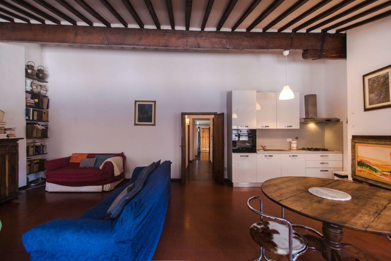 Apartment Great Location Just Infront Of Pitti Palace *