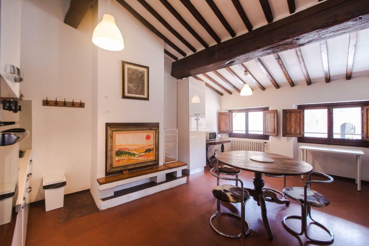 Apartment Great Location Just Infront Of Pitti Palace Florence