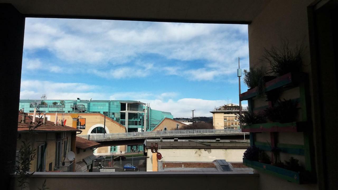 Demidoff With Free Private Parking Apartment