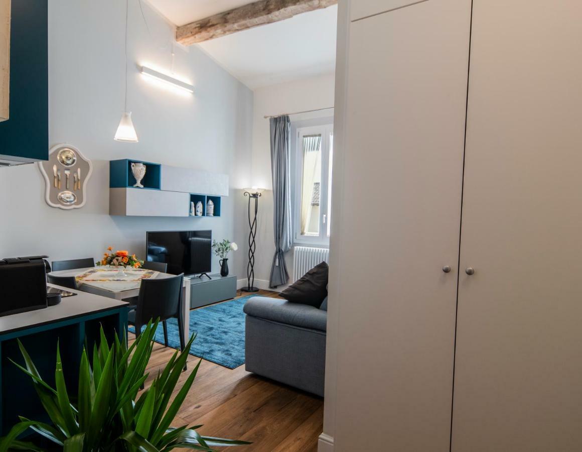 Oltrarno Lily Apartment