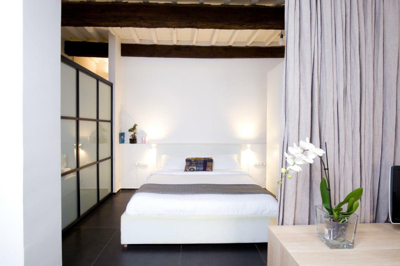 Loft Silent Terrace 8 Minutes Duomo *