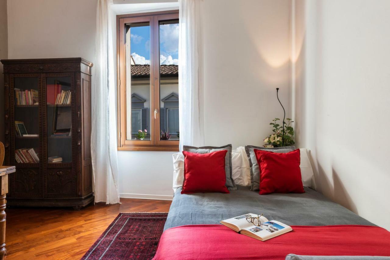 Renovated 19th-century In An Authentic Area Apartment
