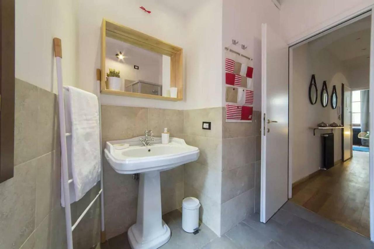 Step To Duomo And The Sights From Refurbished Appartement Florence