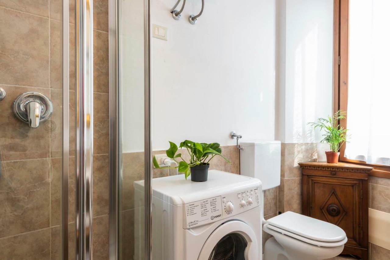 Renovated 19th-century In An Authentic Area Apartment *
