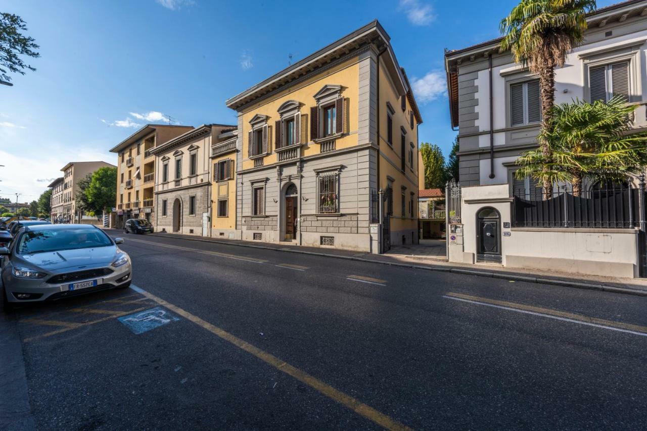 Renovated 19th-century In An Authentic Area Apartment Florence