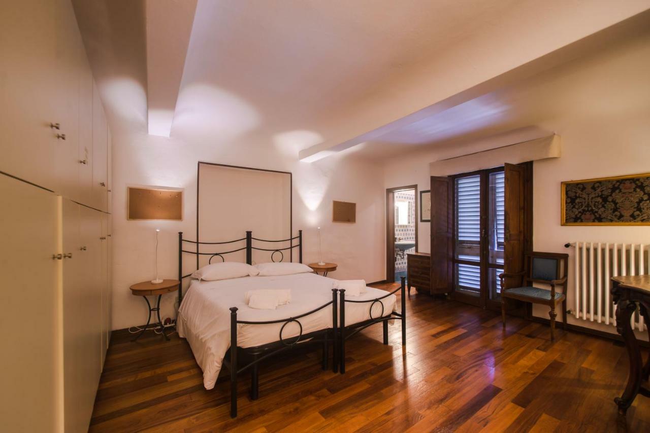 Great Location Just Infront Of Pitti Palace Apartment Florence