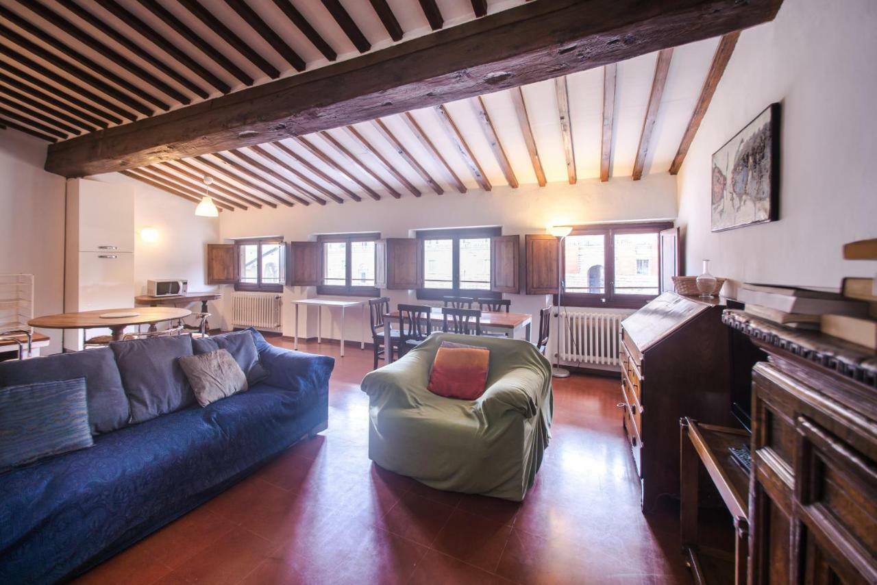 Great Location Just Infront Of Pitti Palace Apartment Florence