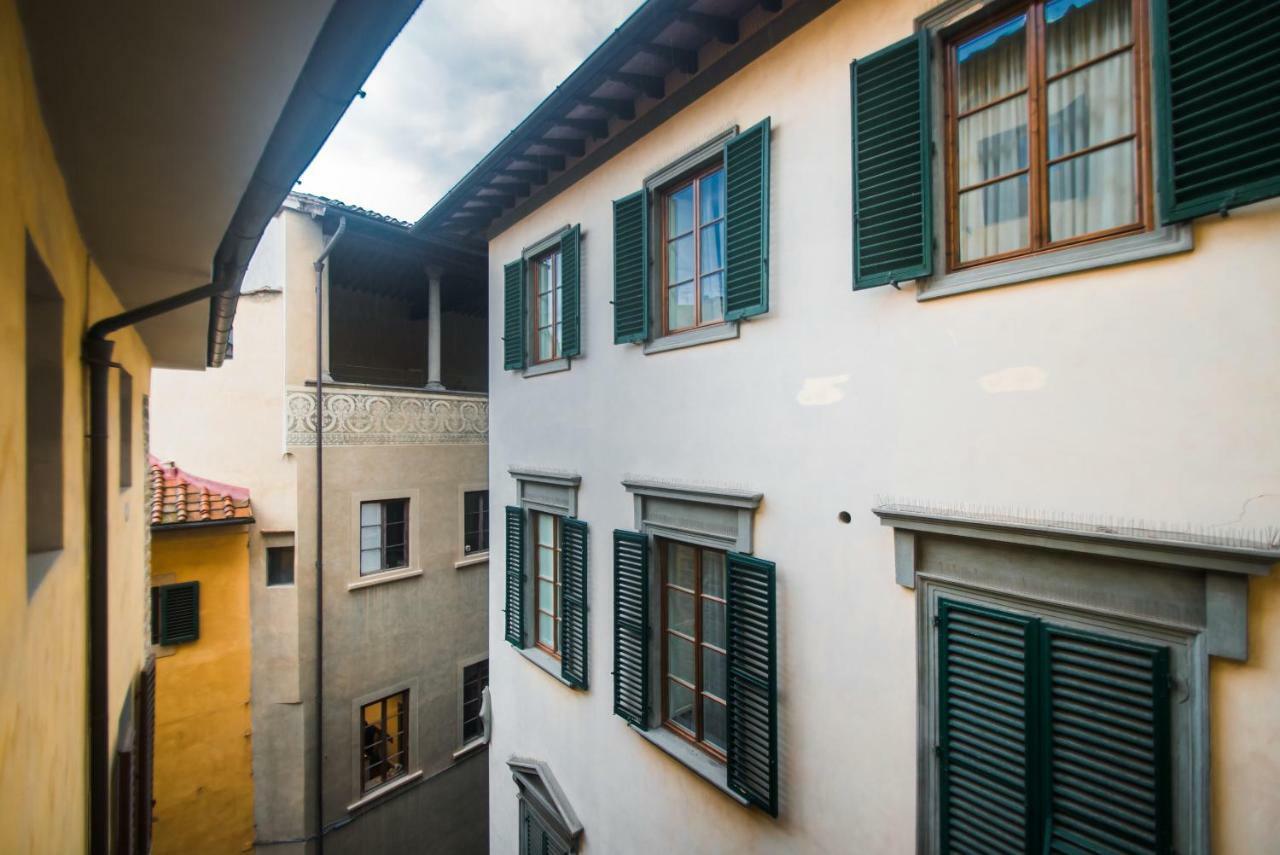 Location In Inviting Apartment