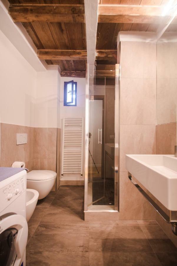 Location In Inviting Apartment Florence