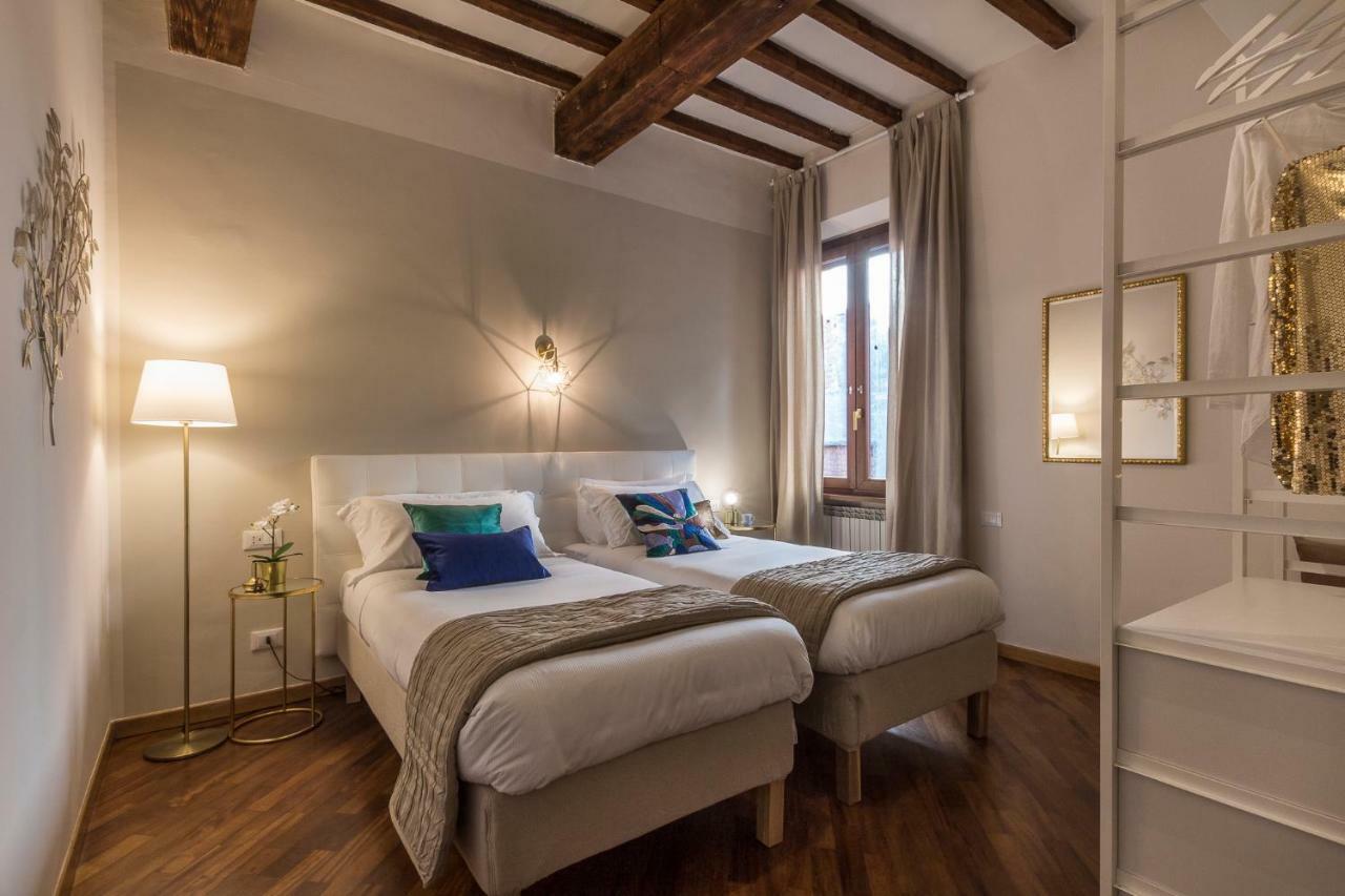 Via Rosina Comfort