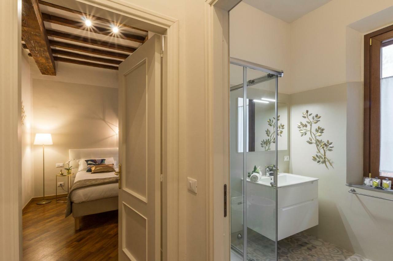 Via Rosina Comfort Florence