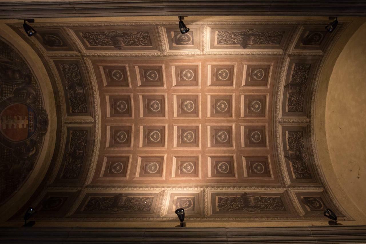 - Piazza Signoria *