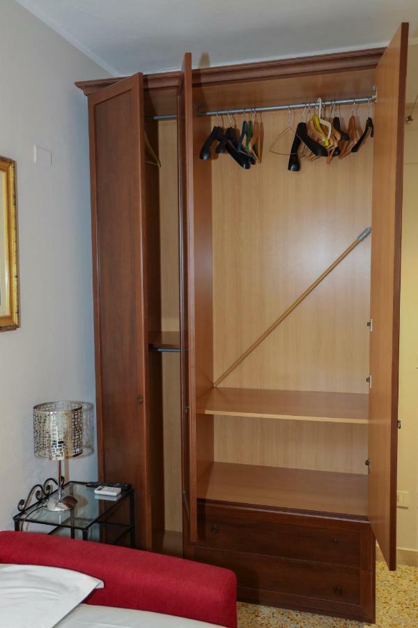 Appartement Neri 0 *